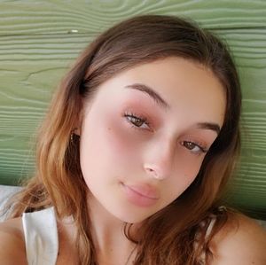 Meet your Posher, Aurora